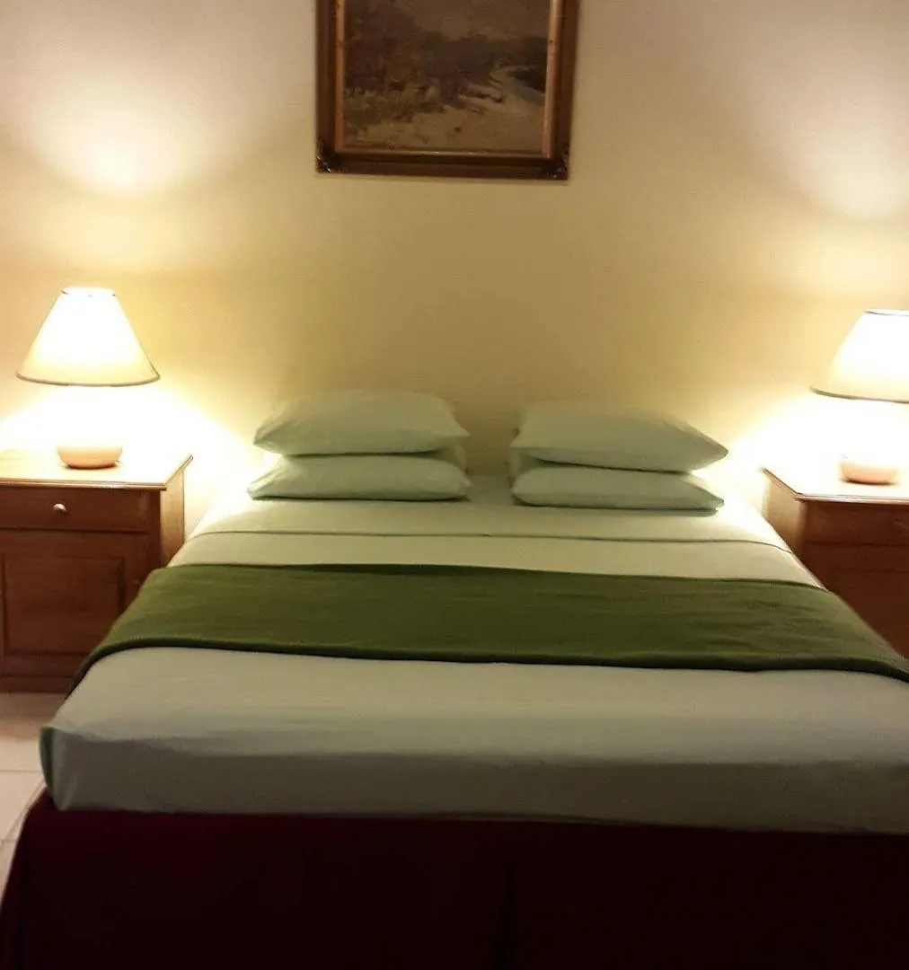 Pensionat Ade'S Domicil Hotell Bacolet